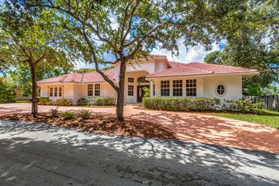 8082 Sw 173rd Ter, House other with 6 bedrooms, 4 bathrooms and null parking in Palmetto Bay FL | Image 3