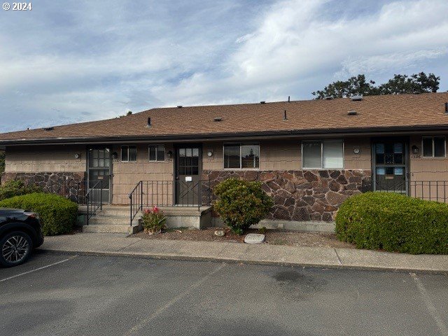 Court Ave, Roseburg, OR 97470