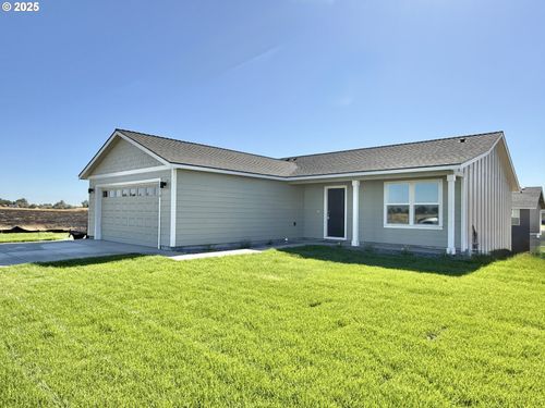 218 Sw Sparrow St, Boardman, OR, 97818 | Card Image