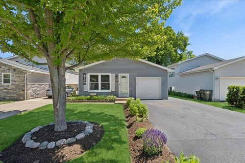 313 Maple Ln, Round Lake, IL, 60073-3345 | Card Image