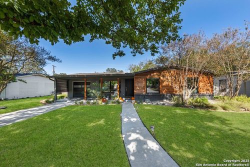 623 Nottingham Dr, San Antonio, TX, 78209-3437 | Card Image