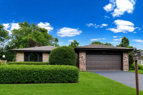 641 Lee Drive, Crystal Lake, IL, 60014 | Card Image