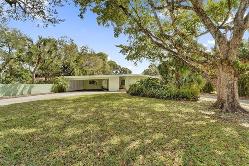 720 E Country Club Cir, Plantation, FL, 33317-4005 | Card Image