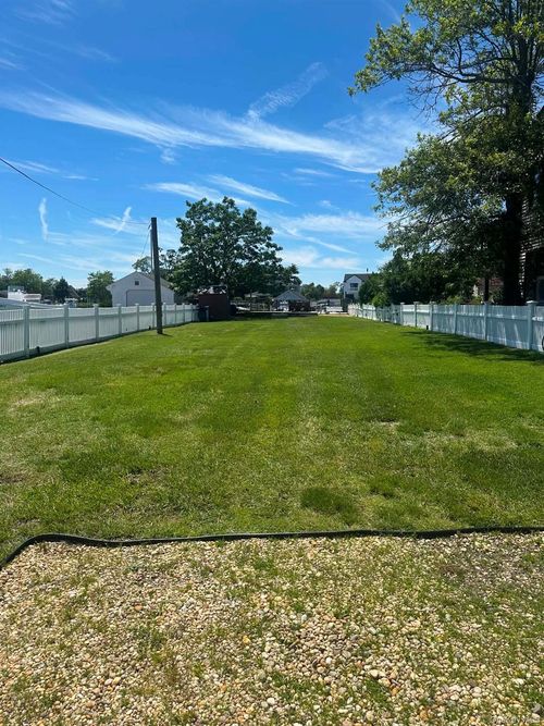 35 Shore Rd, Babylon, NY, 11702 | Card Image