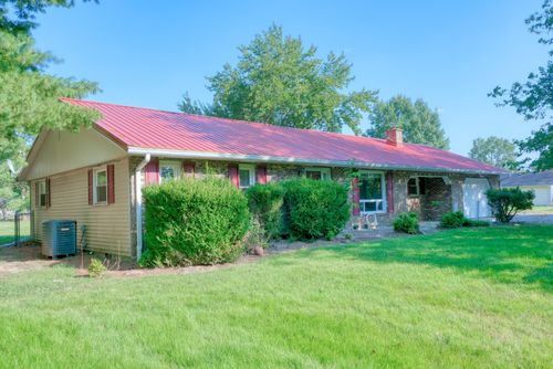 103 Smith Dr, De Soto, IL, 62924-1617 | Card Image