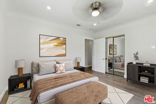 237 W Kelso St, Inglewood, CA, 90301 | Card Image