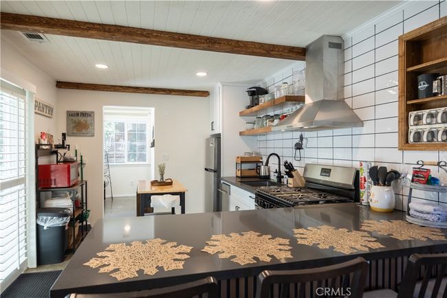 682 Maple Ln, House other with 3 bedrooms, 2 bathrooms and null parking in Sugarloaf CA | Image 10