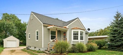 382 W Randall St, Coopersville, MI, 49404-1414 | Card Image