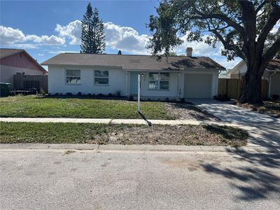 7978 Powder Horn Circle, House other with 3 bedrooms, 1 bathrooms and null parking in Largo FL | Image 3