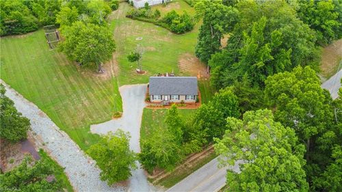 941 New Cut Rd, Lexington, NC, 27292-9207 | Card Image
