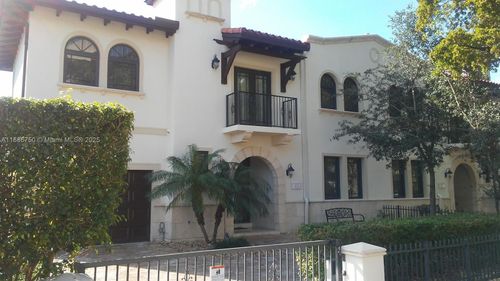 a-404 Zamora Ave, Coral Gables, FL, 33134-3821 | Card Image