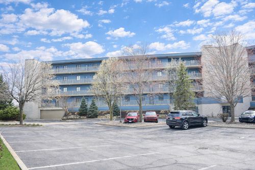 308 Outlook Cove Dr, La Porte, IN, 46350 | Card Image