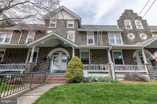 132 S 4th St, PERKASIE, PA, 18944-1812 | Card Image