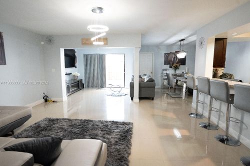 a33306-333 Ives Dairy Rd, Miami, FL, 33179-3349 | Card Image