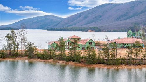 25 Lake Front Dr, Penhook, VA, 24137 | Card Image