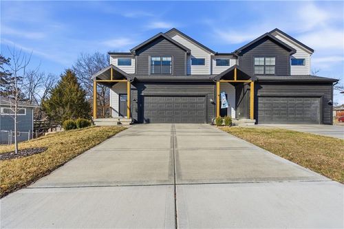 4736 Hadley St, Overland Park, KS, 66203-1356 | Card Image