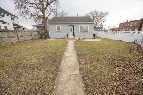320 S Raynor Ave, Joliet, IL, 60436-2055 | Card Image