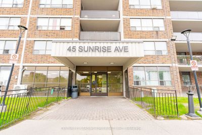 PH14 - 45 Sunrise Ave, Condo with 2 bedrooms, 1 bathrooms and 1 parking in North York ON | Image 2