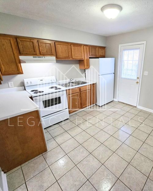 5-107 Robbins Dr, Richmond, KY, 40475-2263 | Card Image