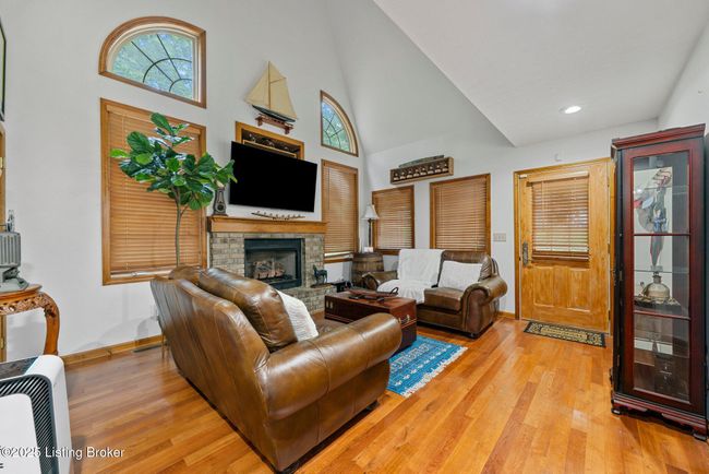 171 Cedar Point Rd, House other with 2 bedrooms, 2 bathrooms and null parking in Bee Spring KY | Image 8