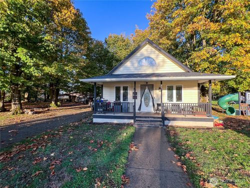 440 E Wiser Lake Rd, Lynden, WA, 98264-9454 | Card Image