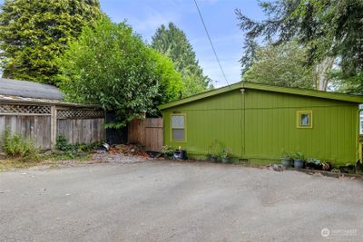 Gated and Off-street parking for 3-4 cars | Image 1