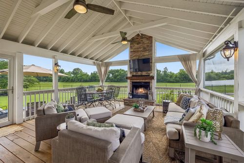 2421 Trivaca Ln, Nolensville, TN, 37135-5031 | Card Image