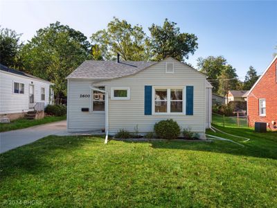 2600 34th Street, Home with 3 bedrooms, 1 bathrooms and null parking in Des Moines IA | Image 1