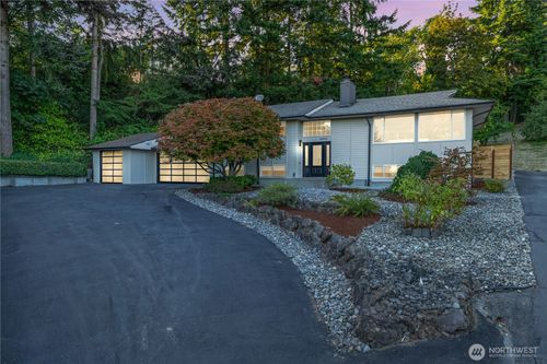 16433 9th Ave Sw, Burien, WA, 98166-2973 | Card Image