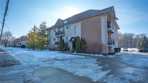 {{alt}} | Card Image