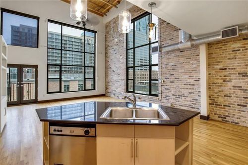 apt-312-411 Brazos St, Austin, TX, 78701-4259 | Card Image