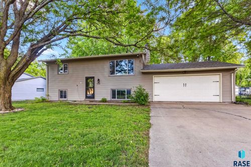6501 W 46th St, Sioux Falls, SD, 57106-1229 | Card Image