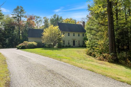 4 Greenview Dr, Cape Elizabeth, ME, 04107-9696 | Card Image