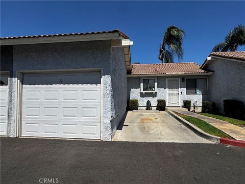 17-9505 Arlington, Riverside, CA, 92503 | Card Image