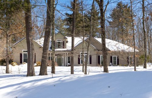 4 Nordic Wood Ln, Newton, NH, 03858-3123 | Card Image