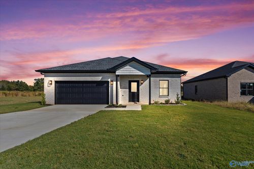 17194 Red Hill Rd, Athens, AL, 35611-9060 | Card Image