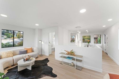 339 Monterey St, Brisbane, CA, 94005-1548 | Card Image