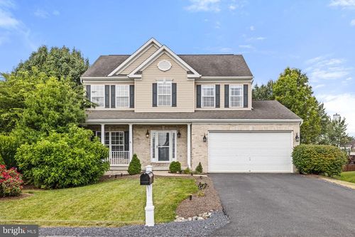 194 Corbin Heights Way, MARTINSBURG, WV, 25404-3710 | Card Image