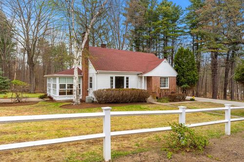 6 W Shore Rd, Merrimac, MA, 01860-1216 | Card Image