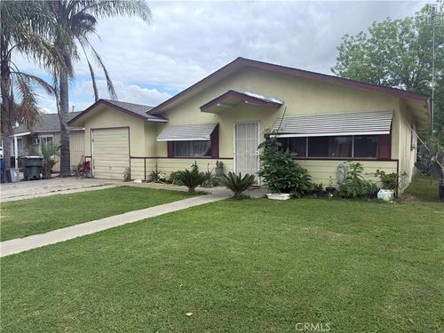 105 Orange Ave, Chowchilla, CA, 93610-2945 | Card Image