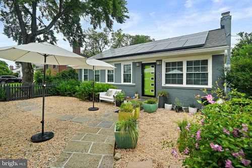 6101 Swansea St, BETHESDA, MD, 20817-3237 | Card Image
