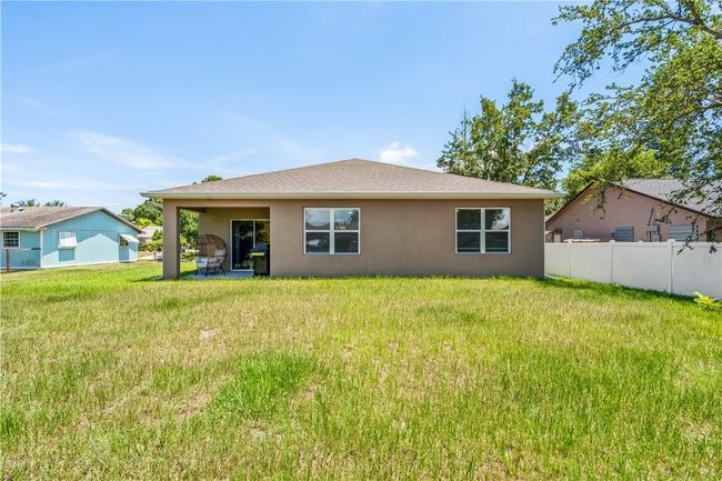 471 Midvale Ter, House other with 4 bedrooms, 2 bathrooms and null parking in SEBASTIAN FL | Image 22
