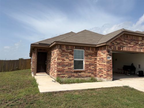 14213 Prairie Sod Ln, Elgin, TX, 78621-2192 | Card Image