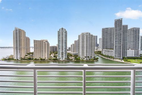 2219-325 S Biscayne Blvd, Miami, FL, 33131-2462 | Card Image