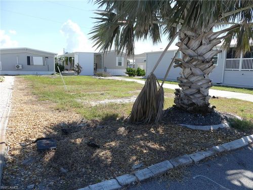 4915 Gulfgate Ln, St. James City, FL, 33956-2717 | Card Image