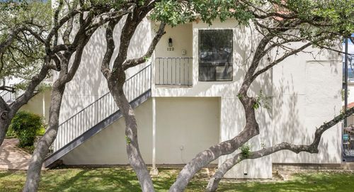 c122-2918 Ranch Road 620 N, Austin, TX, 78734-2258 | Card Image