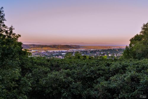 101 Garner Dr, Novato, CA, 94947-4435 | Card Image