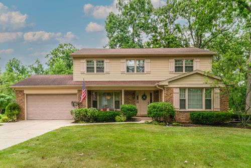 4 Londonderry Ln, Lincolnshire, IL, 60069-3900 | Card Image