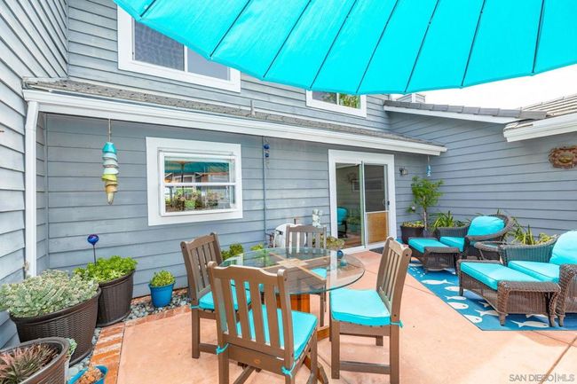 677 Summer View Cir, Townhouse with 2 bedrooms, 3 bathrooms and 2 parking in Encinitas CA | Image 33