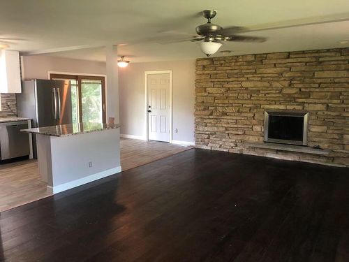 18375 W Beloit Road, New Berlin, WI, 53146 | Card Image